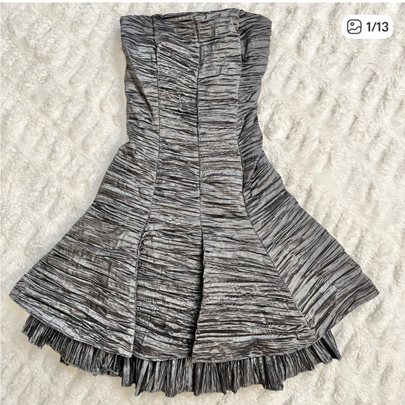 Jessica McClintock Dresses & Skirts - Vintage Jessica McClintock Grey Strapless Ruched Dress with Back Detail
